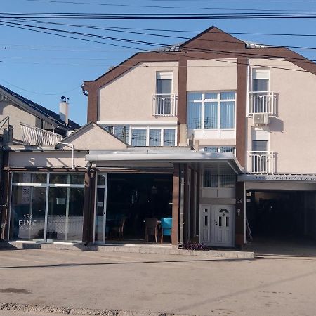 Fine Suites Nis Exterior foto